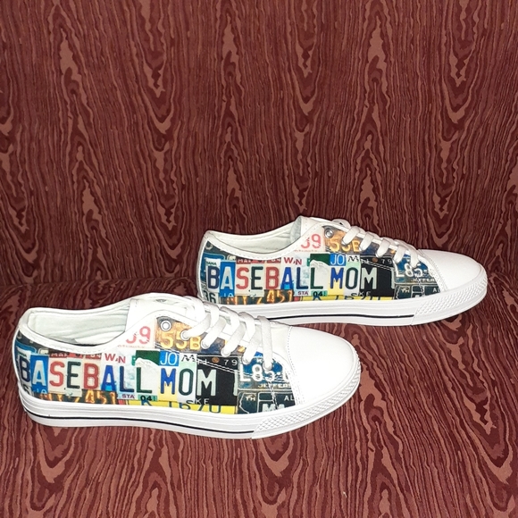 NEW BASEBALL MOM LICENSE PLATE EDITION LOW TOP HANDCRAFTED MADE OF CANVAS - Picture 3 of 7